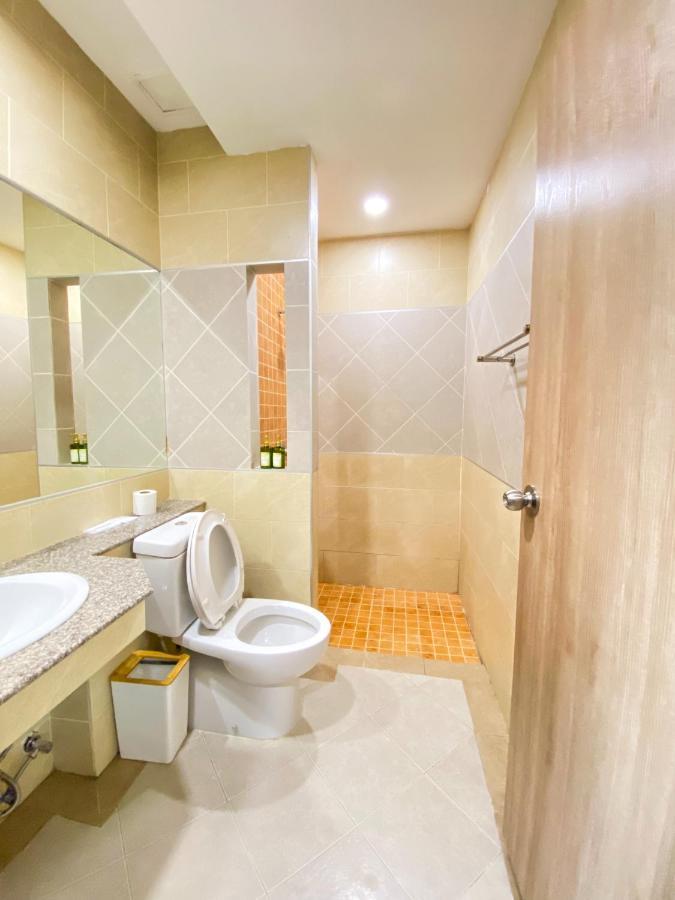 Srilamduan Hotel Sisaket Exterior foto